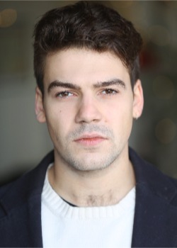 Enzo Follain