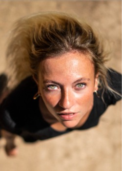 LARA HEADLEY