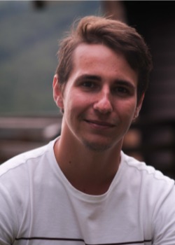 Cv main photo